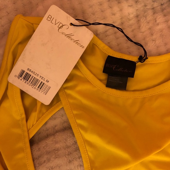 BLVD COLLECTION backless cut-out dress - Picture 3 of 3